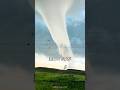 【衝撃】美しい竜巻、近づくと即死する理由www