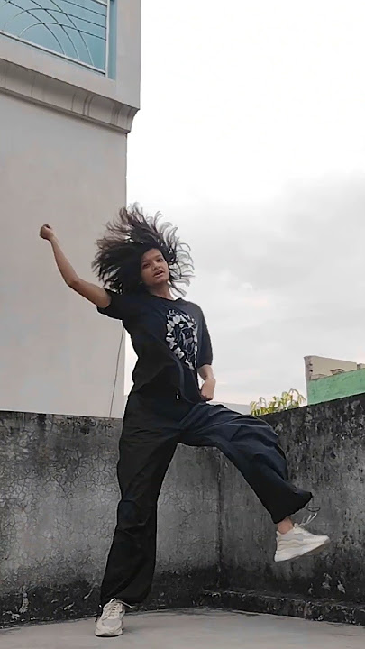 Download lagu 'Ain't my fault'- Jennie & Lisa Dance cover #shorts #dance #trending