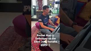Playing ‘Rocket Man’ on the Elton John piano @selfridges #eltonjohn #london #piano