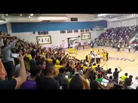 ‫جماهير النادي الاهلي تحتفل بالفوز على نادي المنامة في ...