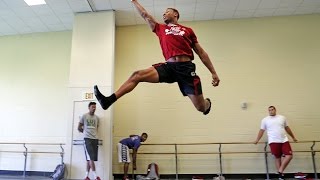 South Carolina football players learn about dance