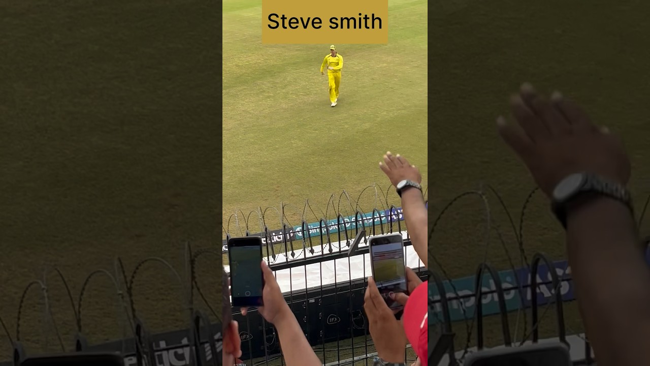 Steve smith good gesture to crowds👋 