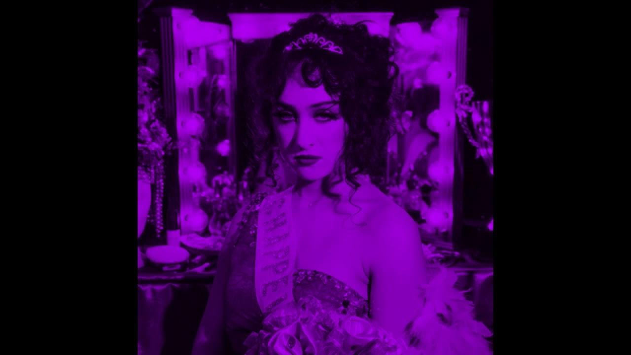 Chappell Roan - Pink Pony Club (Slowed + Reverb) Chappell Roan - Pink Pony Club (Slowed + Reverb)