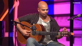 Marcel Powell apresenta o show "Só Baden"