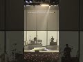Amaia Montero cantó bajo el escenario