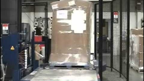 Lantech Q1000 Automatic Stretch Wrapper - Pallet