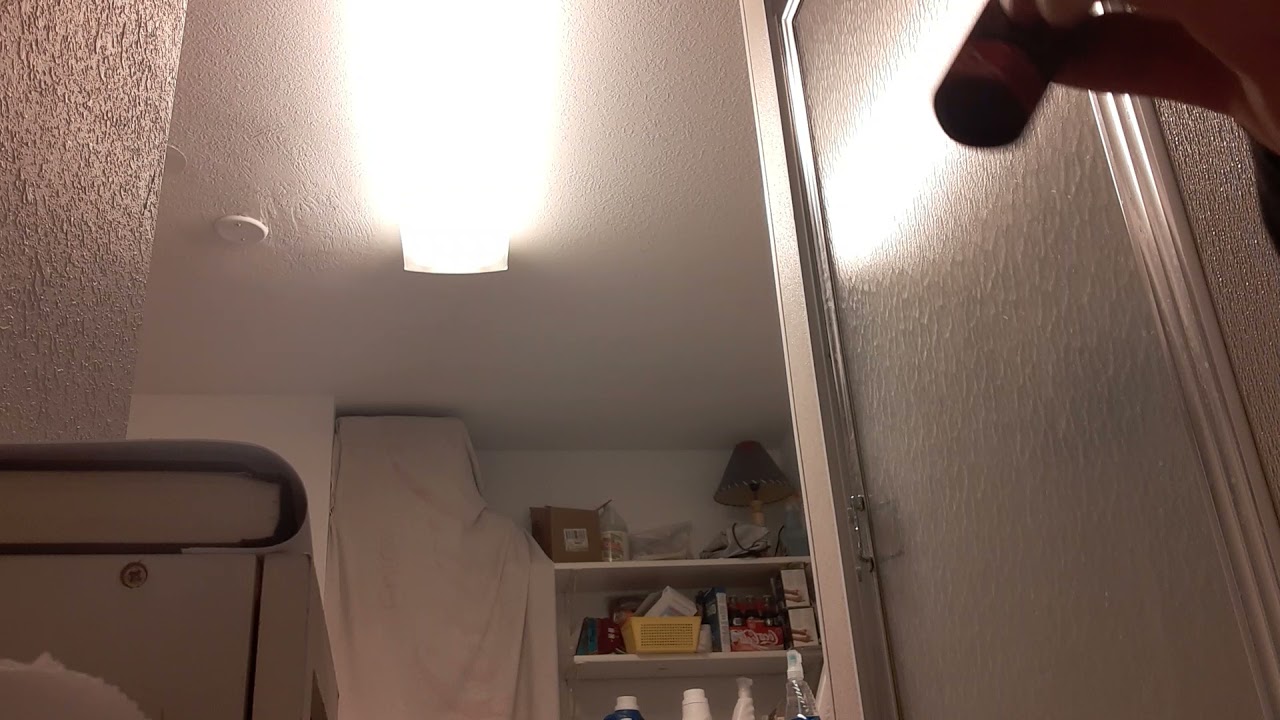 Disposable Vape Review - R and M Tornado Vape - 7000 Puffs - Banana Milk Shake