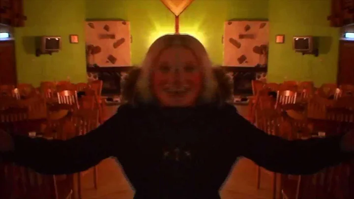 Lipdub Queen - 'Don't Stop Me Now' NÕEL Special