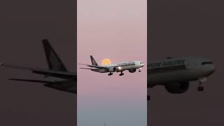 Stunning Blood Moon Singapore Approach at Heathrow