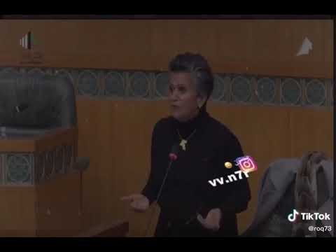 كفو سلطنة عمان هذي بنت من الكويت تتكلم عن سلطنة عمان انا عماني و افتخر السلام عليكم