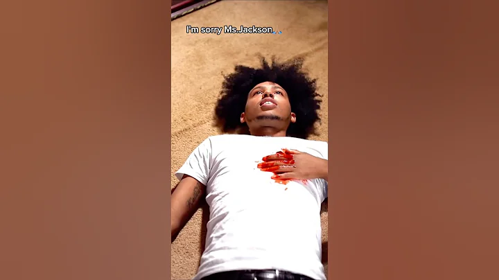 RAPPER got Caught SLIPPING😳🔥 #kalley #imsorrymsjackson #liveperformance #rap #hiphop #shorts #fyp