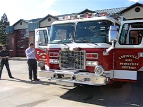 Louisville fire truck siren - YouTube
 Fire Truck Siren