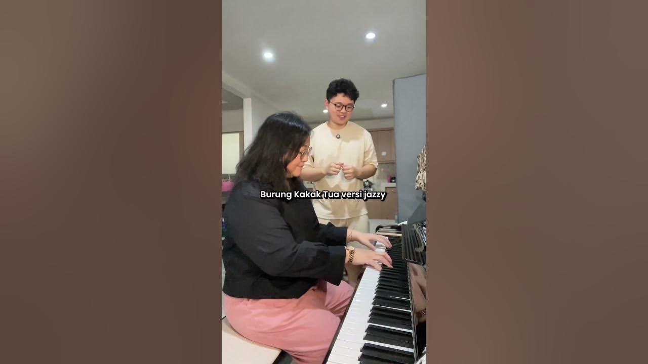 Gimana cara buat semua lagu jadi jazzy? w/ Christine 🎹🎵#mustimusik #pianojazz  #belajarpiano