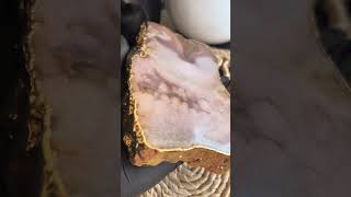 Essa pedra parece desenhada à mão… mas é 100% natural#doidaporpedras  #crysta #crystals #pedramito