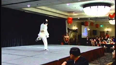 Grandmaster Tai Yim: one hand behind his back kungfu
