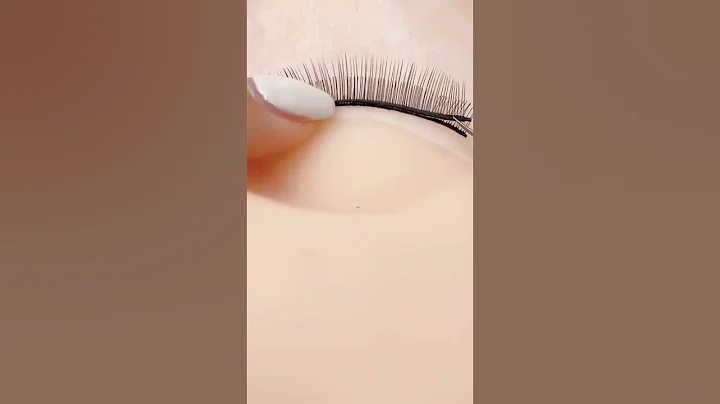 How to apply triple-layer eyelashes on a mannequin?   #lashextensions #lashtrainer