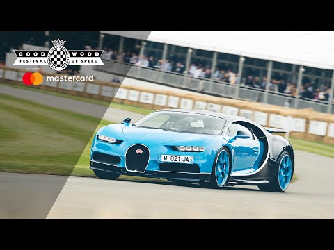 Bugatti Chiron's mind-blowing acceleration at FOS