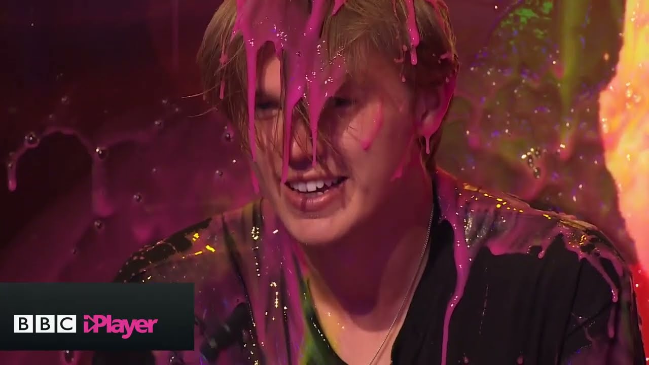 New Hope Club get gunged on Saturday Mash Up