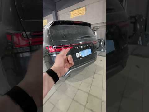 Видео: Lexus LX600 попал в ДТП 