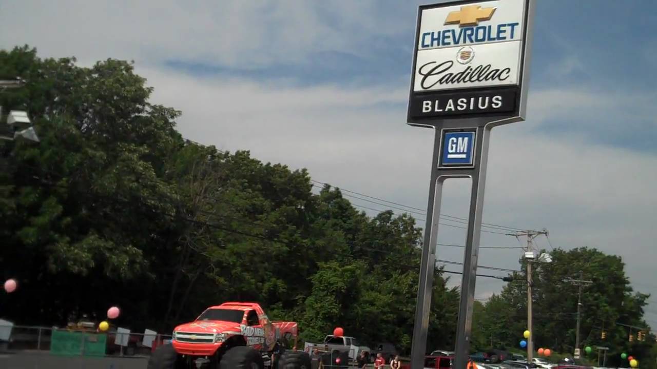 More destruction from "Bad News Travels Fast" at Loehmann Blasius