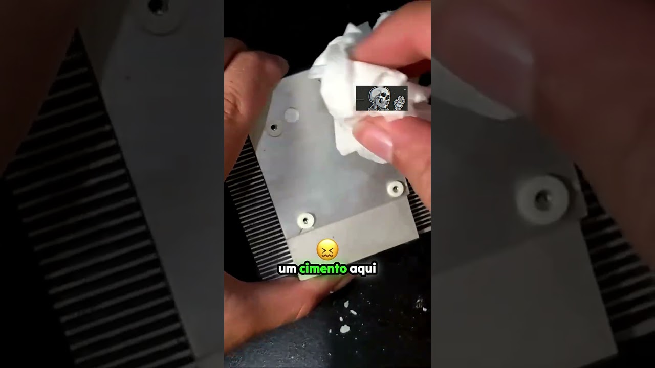 Pasta Térmica Virou Cimento, placa há mais 2 anos sem limpeza!