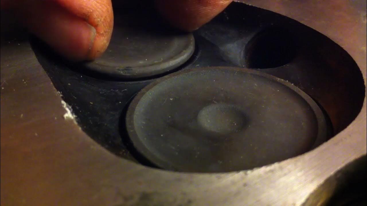 valve guide play exhaust valve YouTube