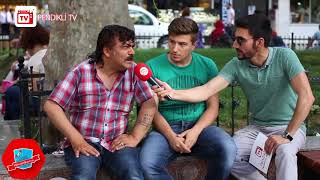 Irmızı Mikrofon 3 Yıldır Sokakta Kalan Dayının Suriyelilere Dair Yorumu