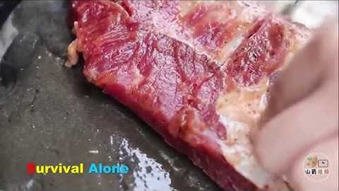 Thịt bò nướng trên đá ở bờ suối | Surival Alone |