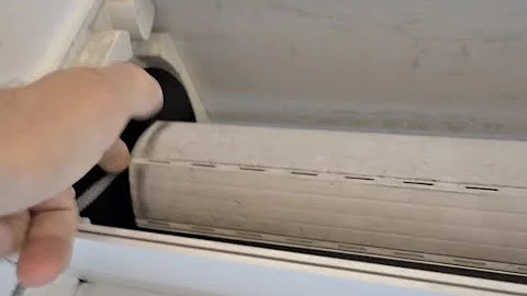 BLOCKED ROLLER SHUTTER - REPAIR IN A MINUTE