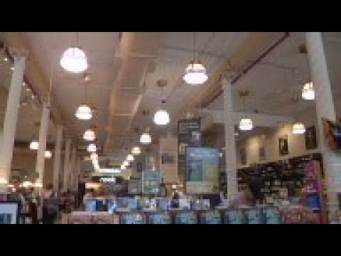 Fans of "To Kill a Mockingbird" flocked to bookstores across the country for Harper Lee's sequel "Go
