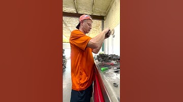 Trust your engine restoration and service to experts at Poseidon Marine! 🔱