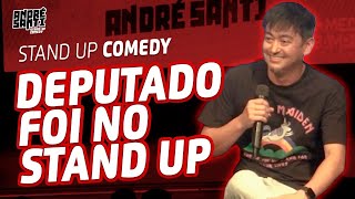 Mexi com o DEPUTADO no meio do SHOW | André Santi | Stand Up Comedy