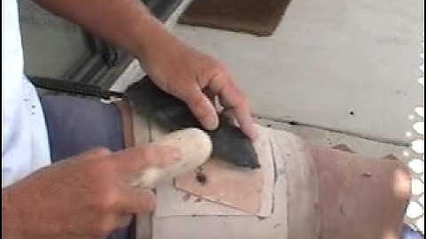 Flintknapping Abo blade, part 3