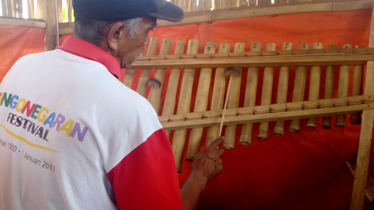 Angklung banyuwangi (Mrekes ati) - YouTube