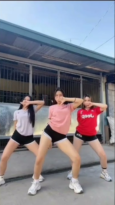 #fyp#tiktokviral#masukbrandafyp        mentahan vidio cewek buat story wa DJ EMANG LAGI GOYANG 🎼🎧