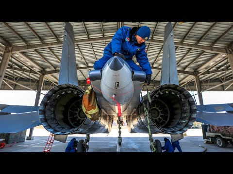 Video: J-20 - Multirole jager van Chinese makelij: beschrijving, specificaties, foto's