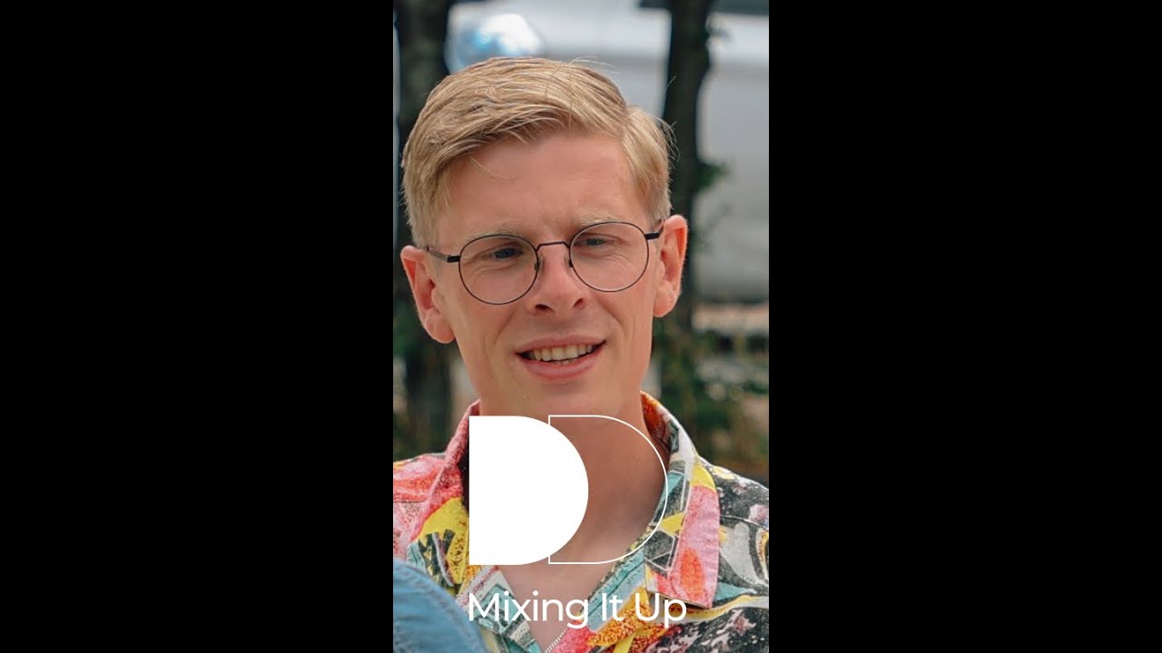 David McLeavy Mixing It Up...