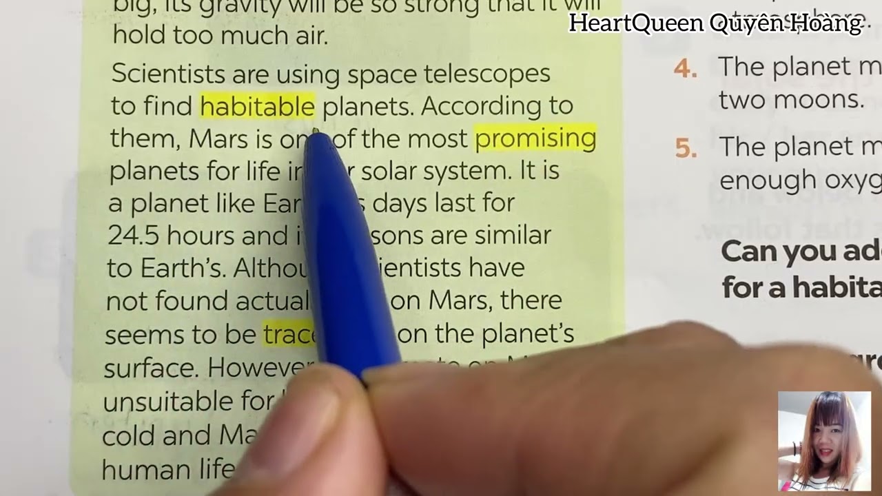 Tiếng Anh 8 - Unit 12 Skills 1 - Life On Other Planets - sách Global Success 