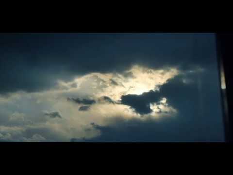 Sunlight Through The Clouds | 4K