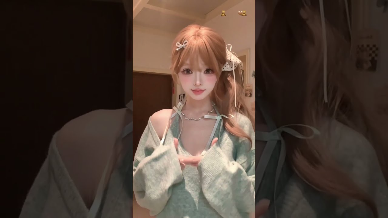 我一口盐汽水!#甜妹 #扭一扭 #这个bgm好甜呀 #明明手势舞 #温柔风