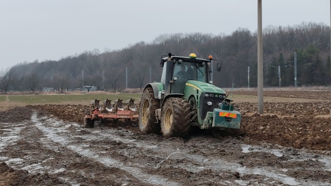 Extrémní orba tvrdé půdy a prasečí kejdy 2025 John Deere 8230 originální zvuk