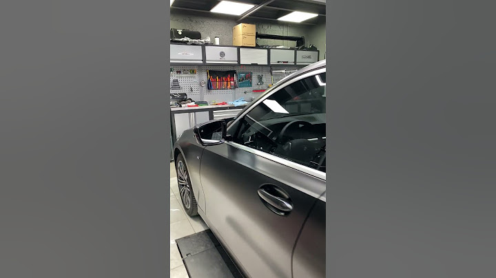 ציפוי חלונות כהים ועיטוף שחור מט BMW