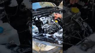 Как помыть двигатель автомобиля - Пенный очиститель Kerry