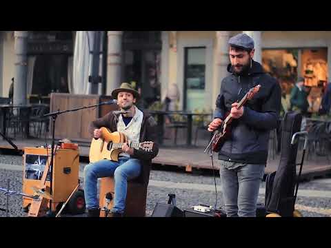 Budapest  Acoustic street cover  street artists