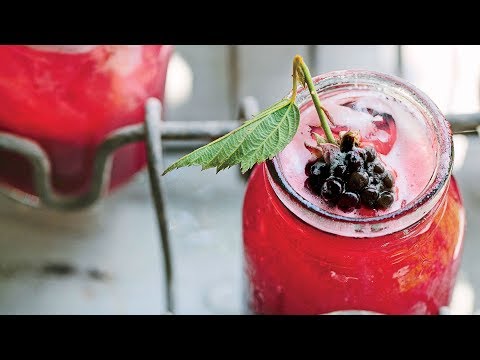 blackberry-pisco-sours-|-southern-living