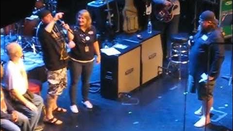 Name that Tune w/ Nick Hexum 311 Cruise 2013-DTOM