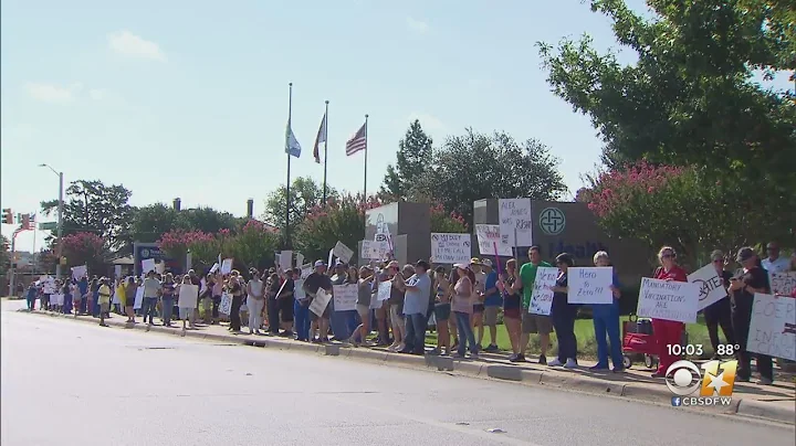 Health Care Workers Fight Back Against COVID-19 Vaccine Mandates At North Texas Hospitals