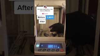 Weighing the same object twice on An analytical balance. #science #analytical #balance #lego