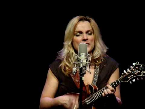 Rhonda Vincent - Is the Grass Any Bluer?