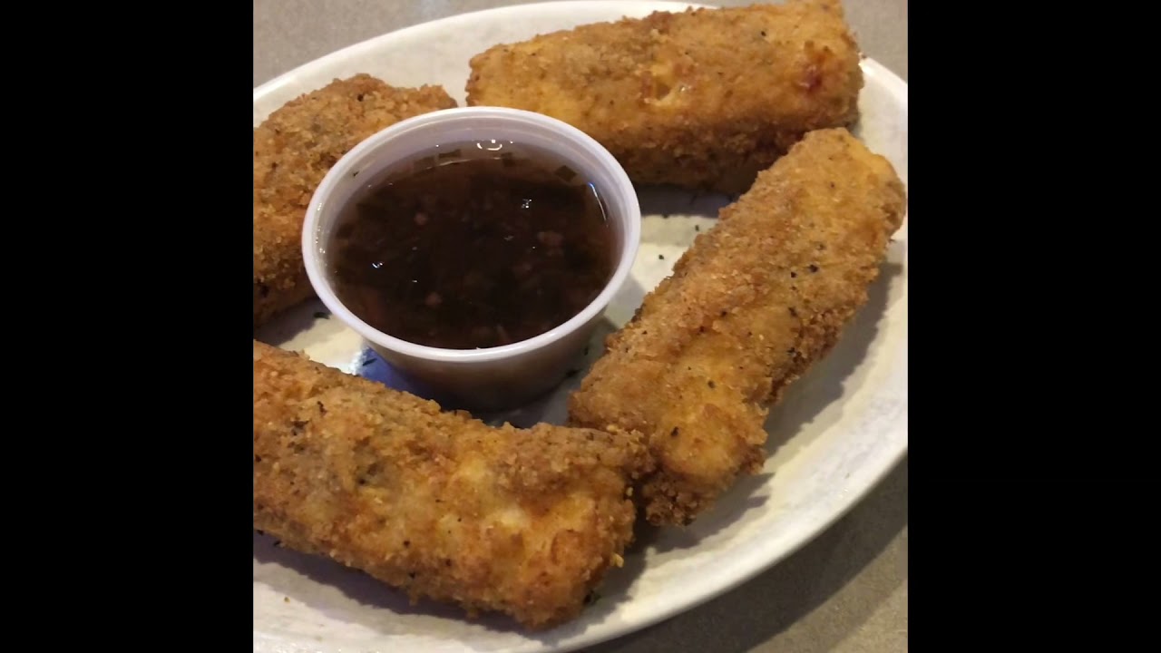 pluckers fried mac and cheese